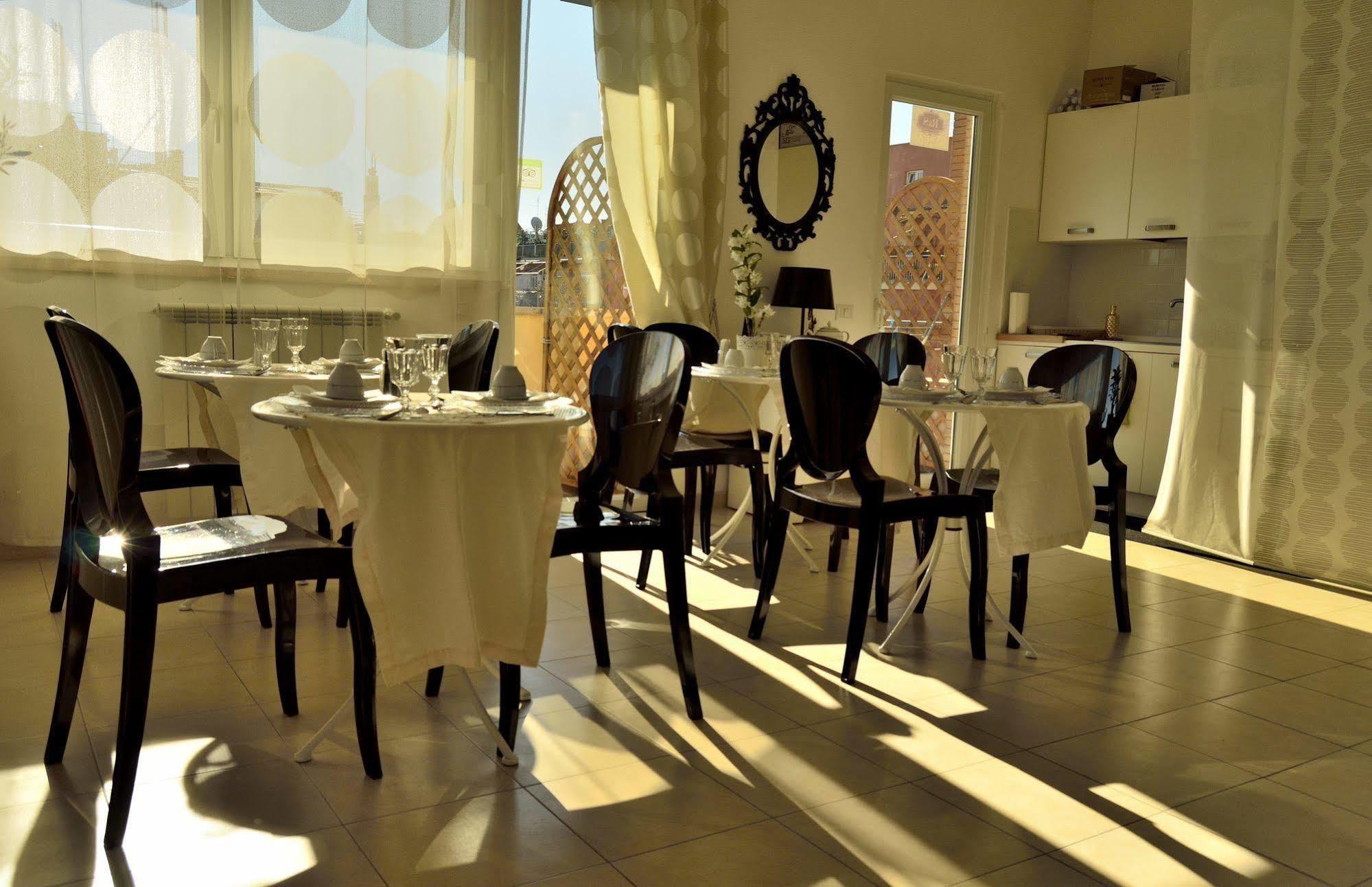 Rome&Suites Екстериор снимка