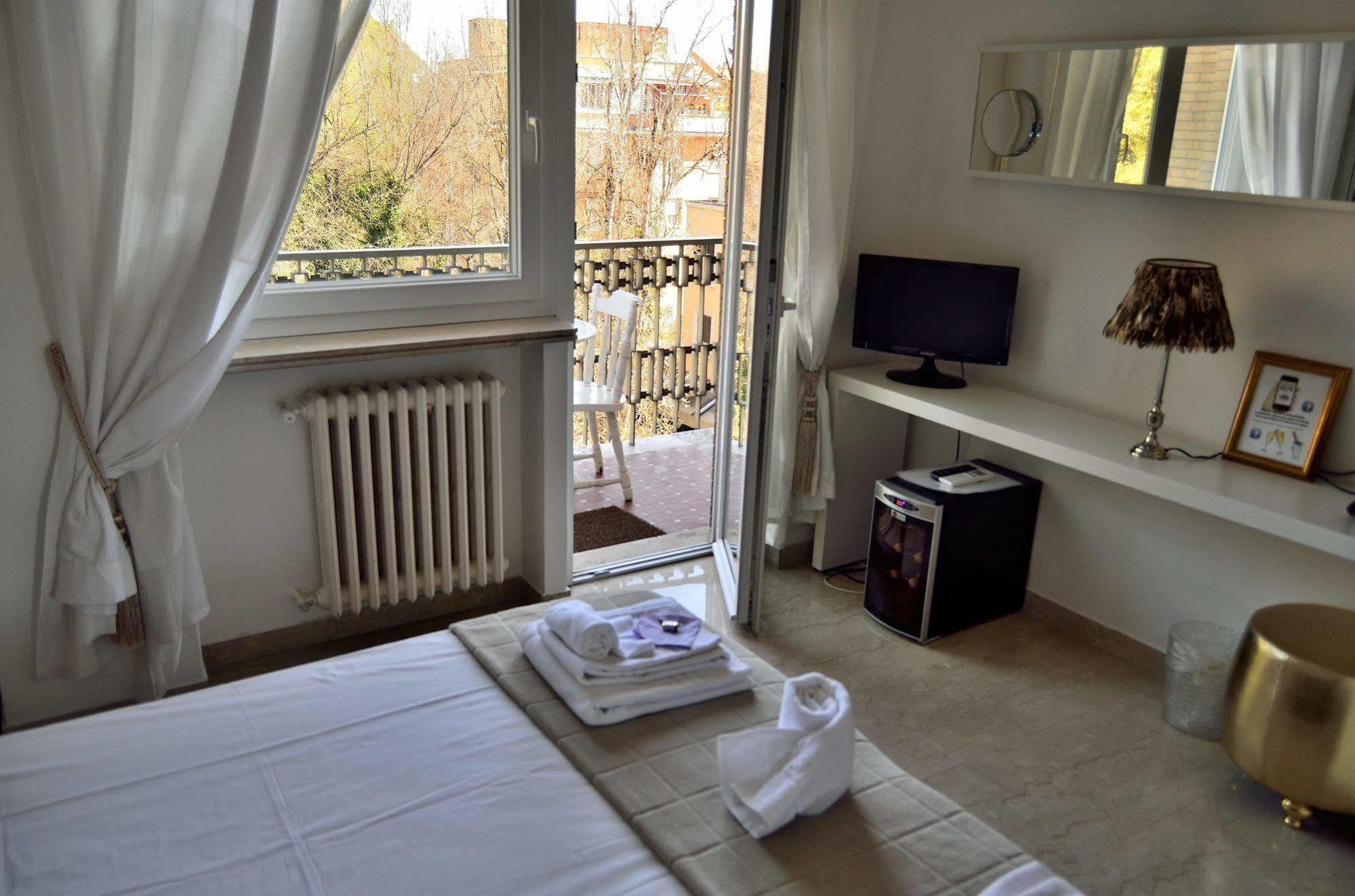 Rome&Suites Екстериор снимка