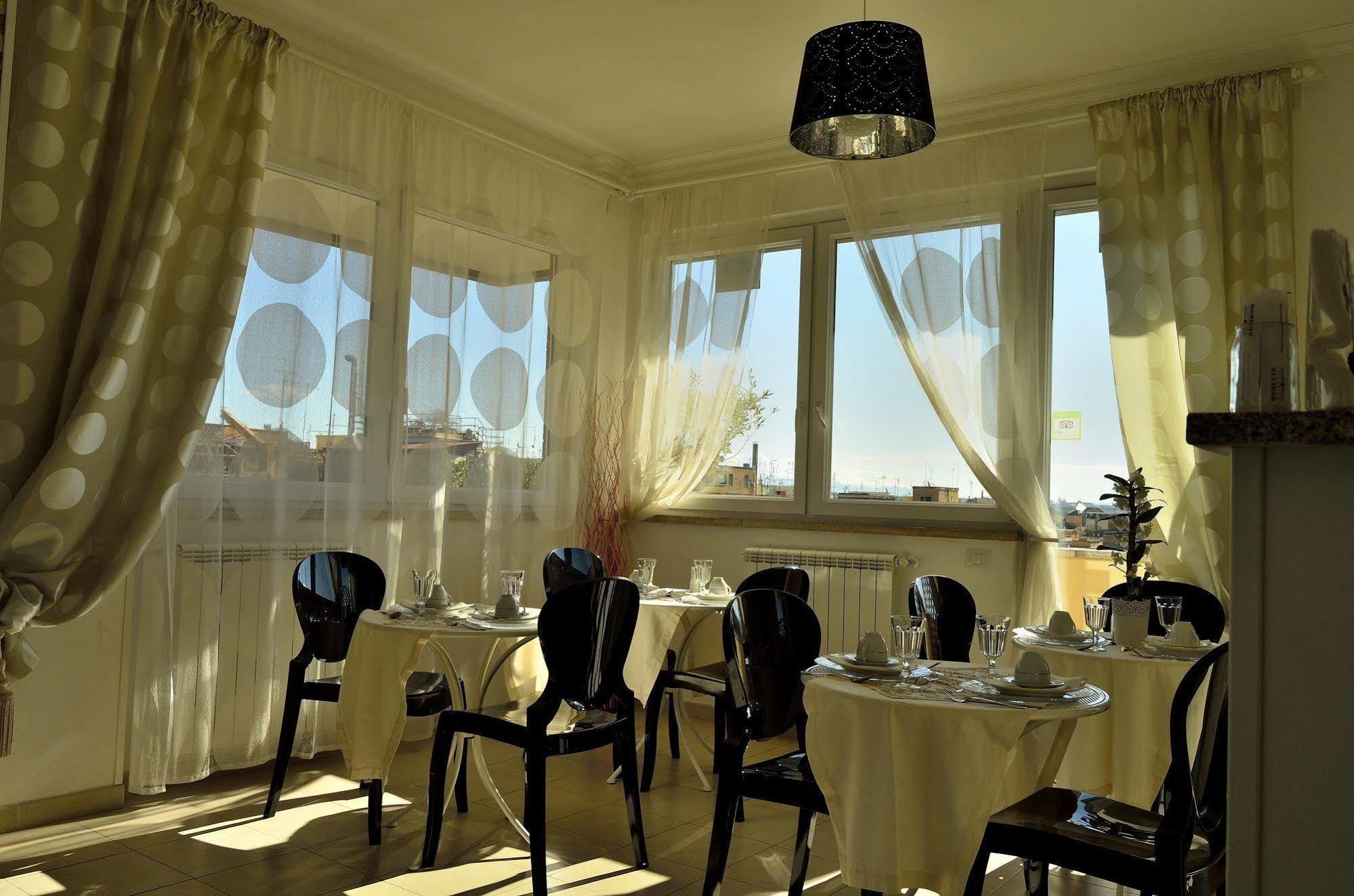 Rome&Suites Екстериор снимка